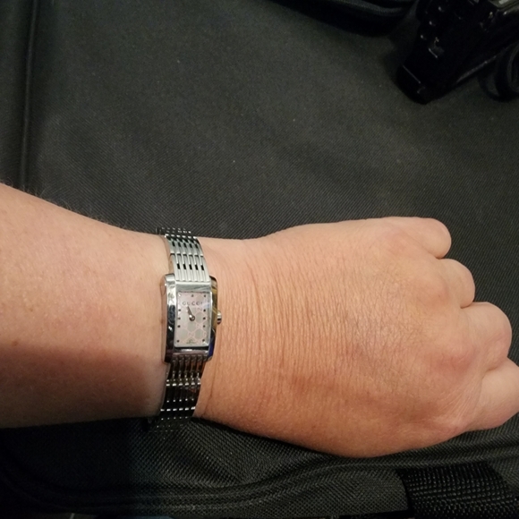 Stainless Steel Pink Mother of Pearl 15mm 8600L Quartz - Picture 6 of 11